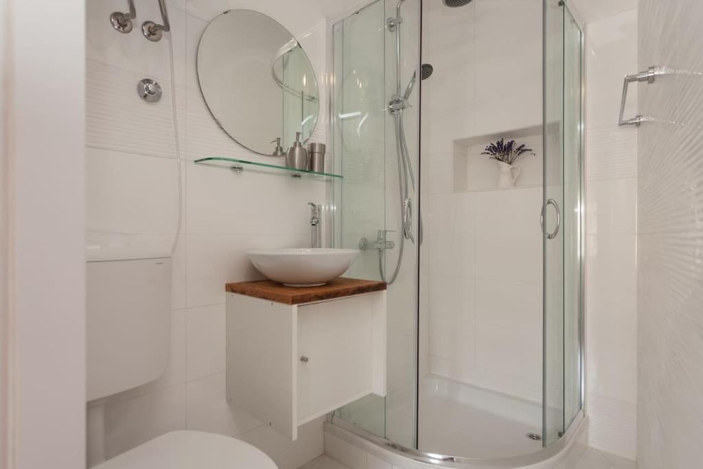 Vintage Apartment Rovinj Old Town Ngoại thất bức ảnh