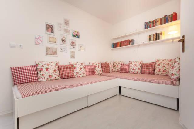 Vintage Apartment Rovinj Old Town Ngoại thất bức ảnh